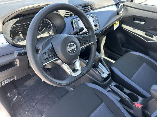 Photo of 2025 White Nissan Versa