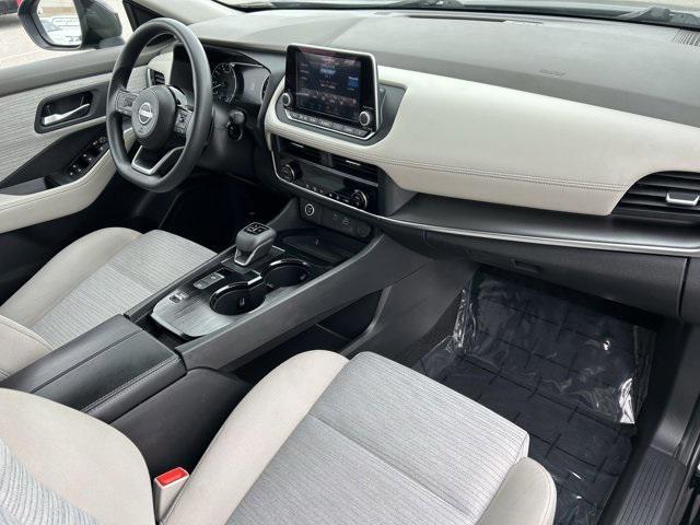 Photo of 2023 Super Black Nissan Rogue