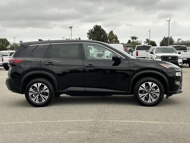 Photo of 2023 Super Black Nissan Rogue