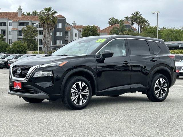 Photo of 2023 Super Black Nissan Rogue