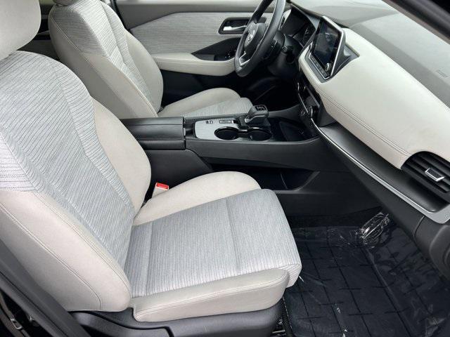 Photo of 2023 Super Black Nissan Rogue