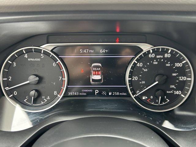 Photo of 2023 Super Black Nissan Rogue