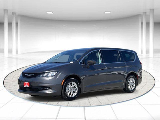 2023 Chrysler Voyager