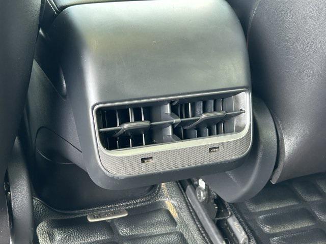 Photo of 2018 Silver Tesla Model 3