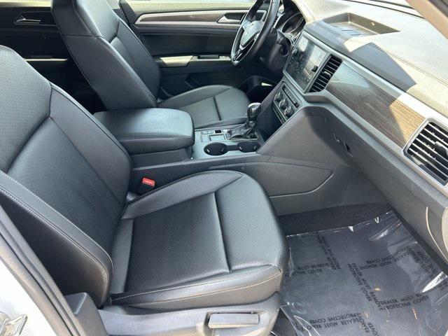 Photo of 2019 Pure White Volkswagen Atlas
