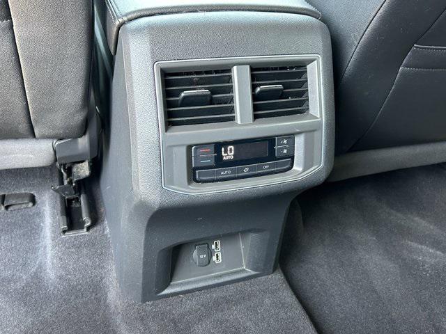 Photo of 2019 Pure White Volkswagen Atlas