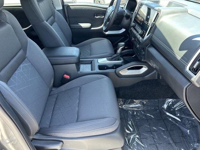 Photo of 2025 Gun Metallic Nissan Frontier