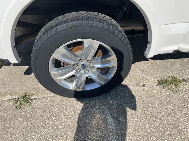 Photo of 2018 White Platinum Clearcoat Metallic Ford F-150