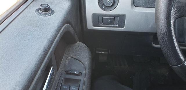 Photo of 2014 Oxford White Ford F-150