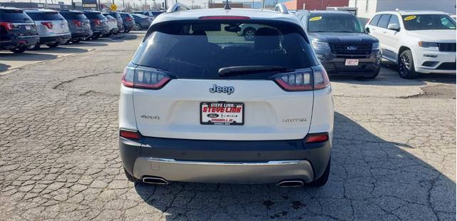 Photo of 2019 Bright White Clearcoat Jeep Cherokee