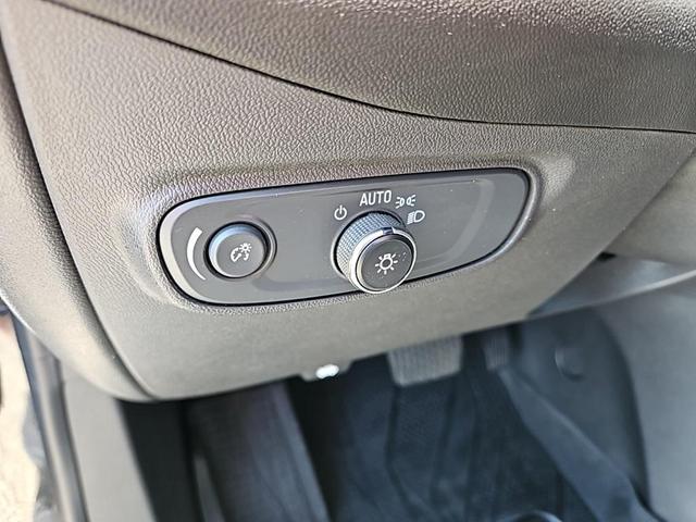 Photo of 2022 Gray Chevrolet Equinox