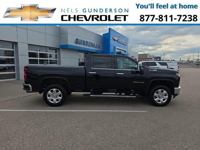 Photo of 2021 Black Chevrolet Silverado 3500