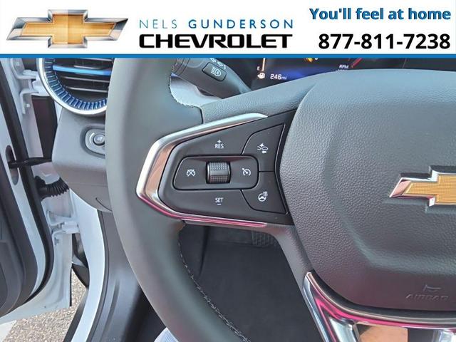 Photo of 2025 Summit White Chevrolet Trax