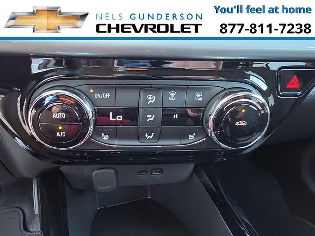 Photo of 2025 Summit White Chevrolet Trax