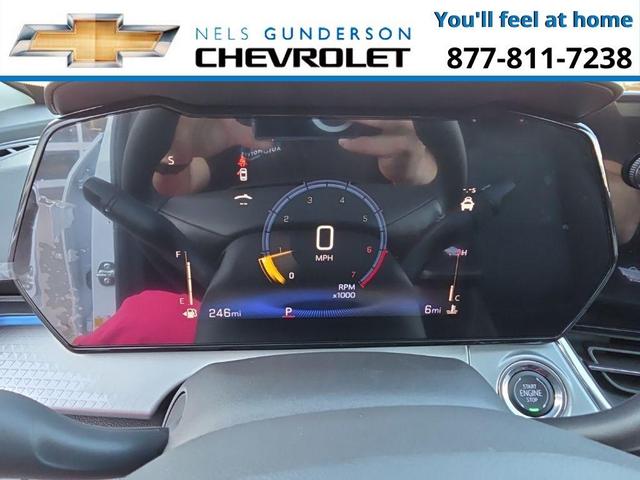 Photo of 2025 Summit White Chevrolet Trax