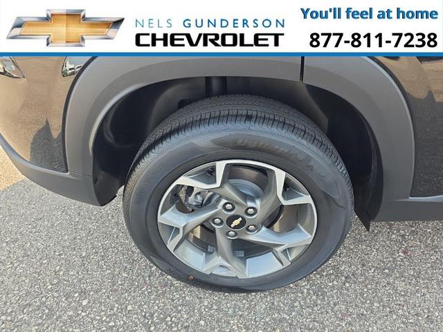 Photo of 2025 Mosaic Black Metallic Chevrolet Trax