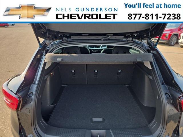 Photo of 2025 Mosaic Black Metallic Chevrolet Trax