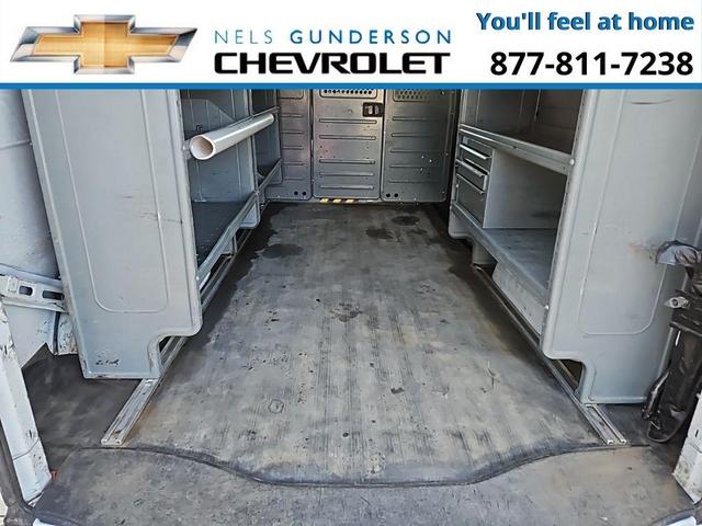 Photo of 2016 Summit White Chevrolet Express 3500