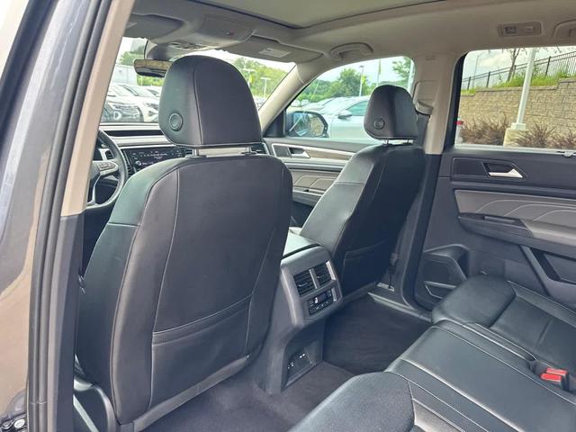 Photo of 2022 Platinum Gray Metallic Volkswagen Atlas