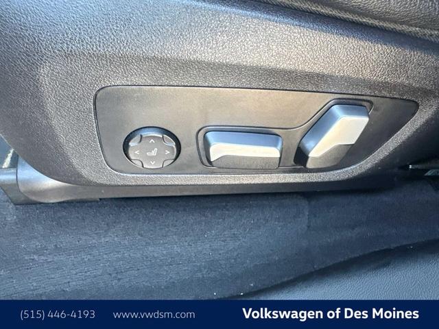 Photo of 2023 BLK/Black BMW X3