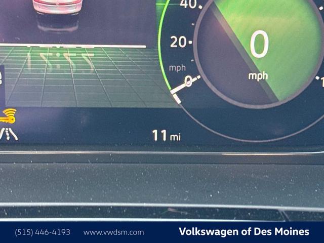 Photo of 2025 Avocado Green Pearl Volkswagen Atlas