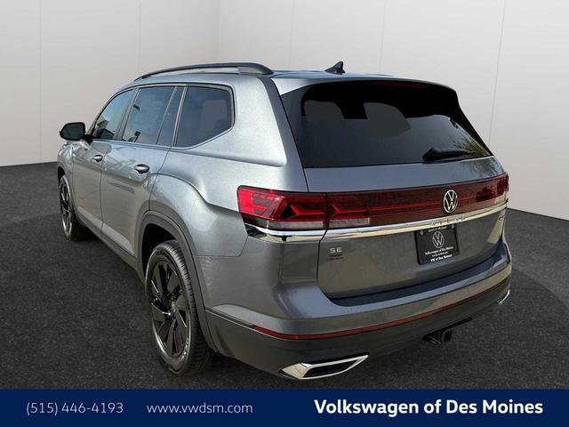 Photo of 2025 Platinum Gray Metallic Volkswagen Atlas