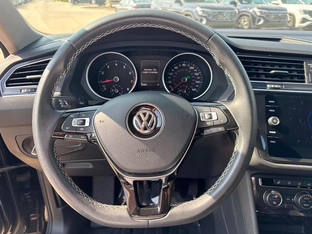 Photo of 2021 Deep Black Pearl Volkswagen Tiguan