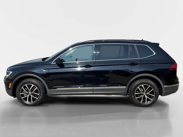 Photo of 2021 Deep Black Pearl Volkswagen Tiguan