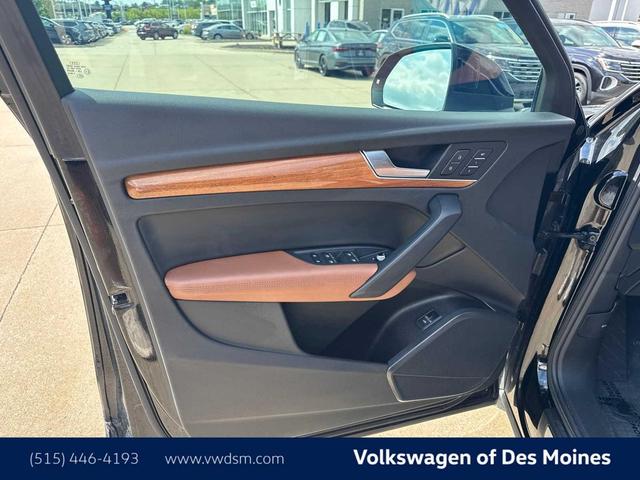 Photo of 2021 Brilliant Black Audi Q5