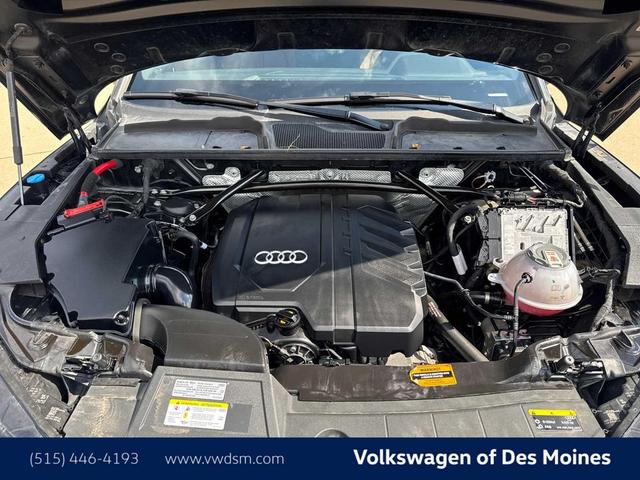 Photo of 2021 Brilliant Black Audi Q5