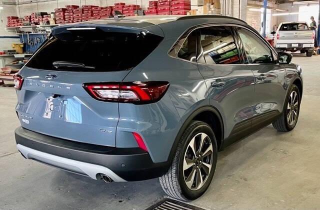 Photo of 2023 VAPOR BLUE METALLIC Ford Escape
