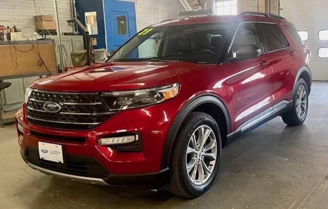 Photo of 2023 RAPID RED MET TINTED CC Ford Explorer
