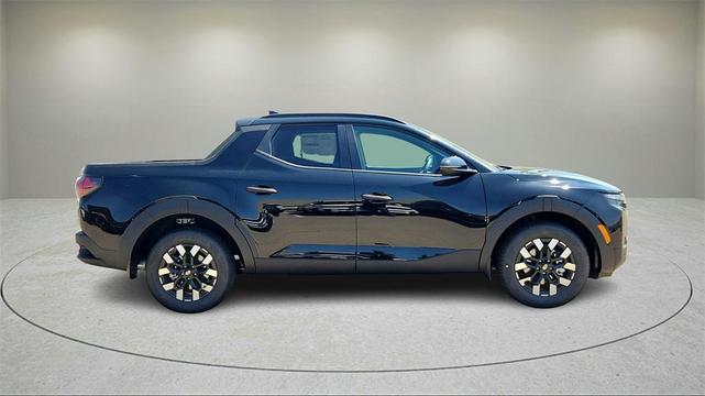 Photo of 2026 Phantom Black Hyundai SANTA CRUZ
