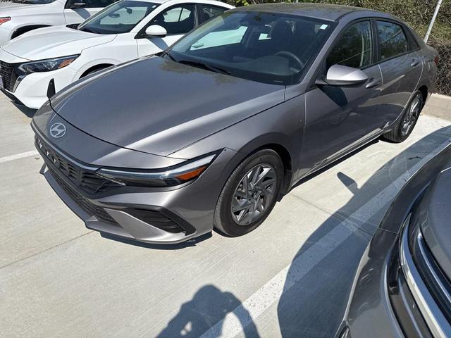 Photo of 2024 Fluid Metal Hyundai ELANTRA