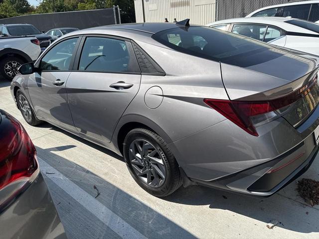 Photo of 2024 Fluid Metal Hyundai ELANTRA