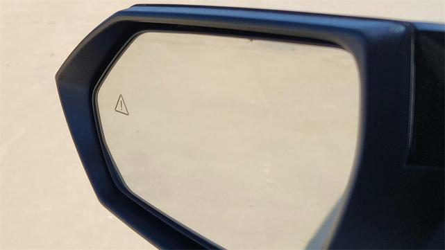 Photo of 2025 Serenity White Hyundai ELANTRA