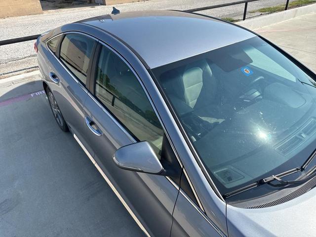 Photo of 2016 Shale Gray Metallic Hyundai SONATA