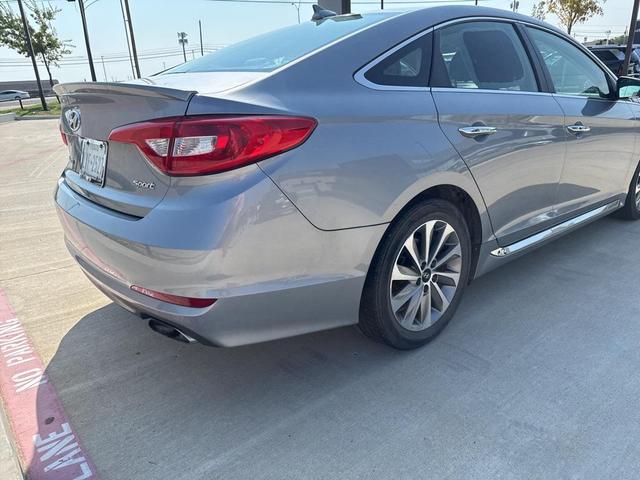 Photo of 2016 Shale Gray Metallic Hyundai SONATA
