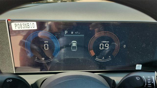 Photo of 2025 Phantom Black Hyundai SANTA CRUZ