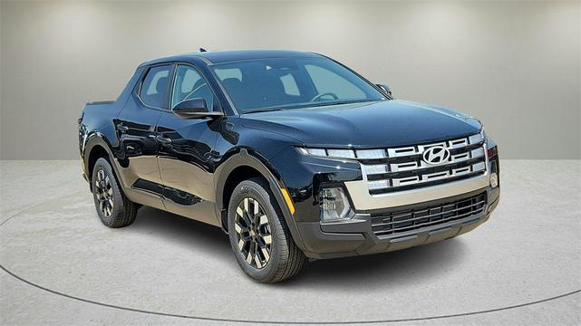 Photo of 2025 Phantom Black Hyundai SANTA CRUZ