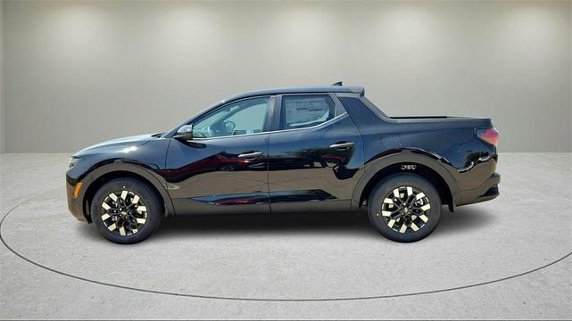 Photo of 2025 Phantom Black Hyundai SANTA CRUZ