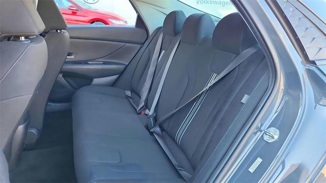 Photo of 2024 Amazon Gray Hyundai ELANTRA