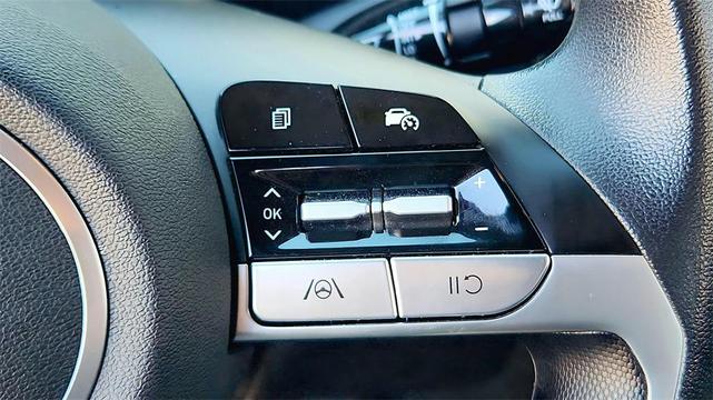 Photo of 2024 Amazon Gray Hyundai ELANTRA