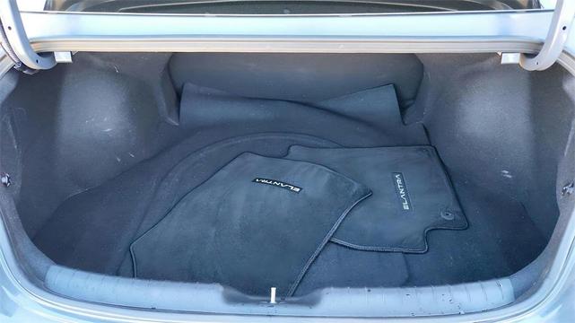 Photo of 2024 Amazon Gray Hyundai ELANTRA