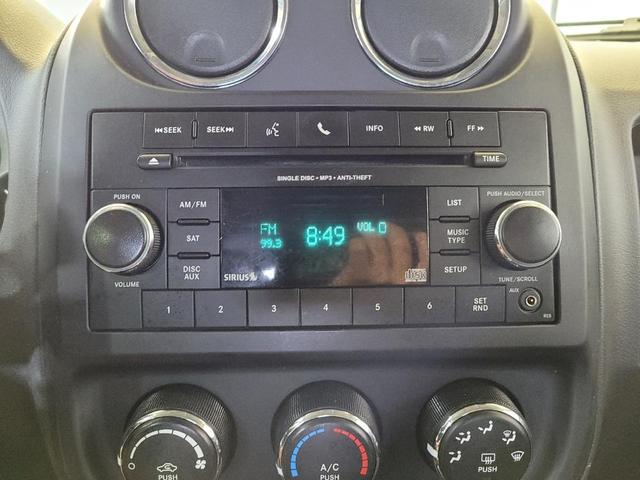 Photo of 2016 Gray Jeep Patriot