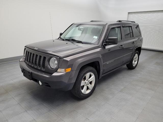 Photo of 2016 Gray Jeep Patriot