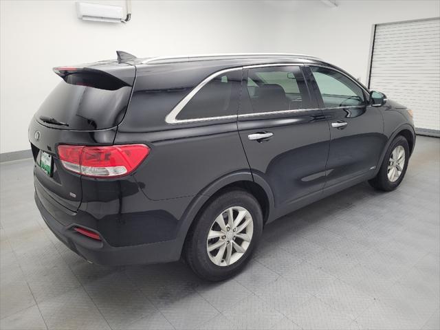 Photo of 2017 Ebony Black Kia Sorento