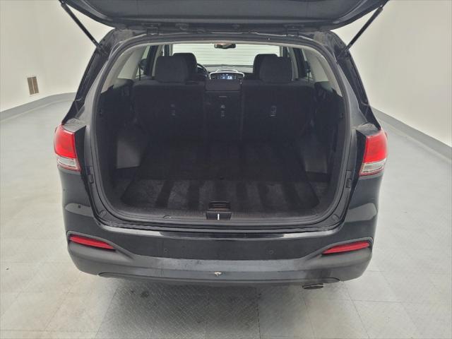Photo of 2017 Ebony Black Kia Sorento