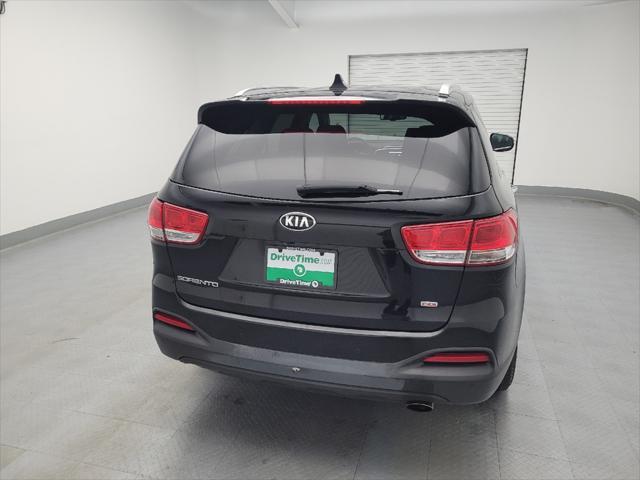 Photo of 2017 Ebony Black Kia Sorento