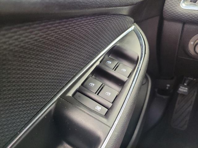 Photo of 2018 Mosaic Black Metallic Chevrolet Cruze